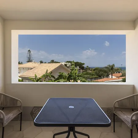 אתר נופש Baia Del Sole 4*
